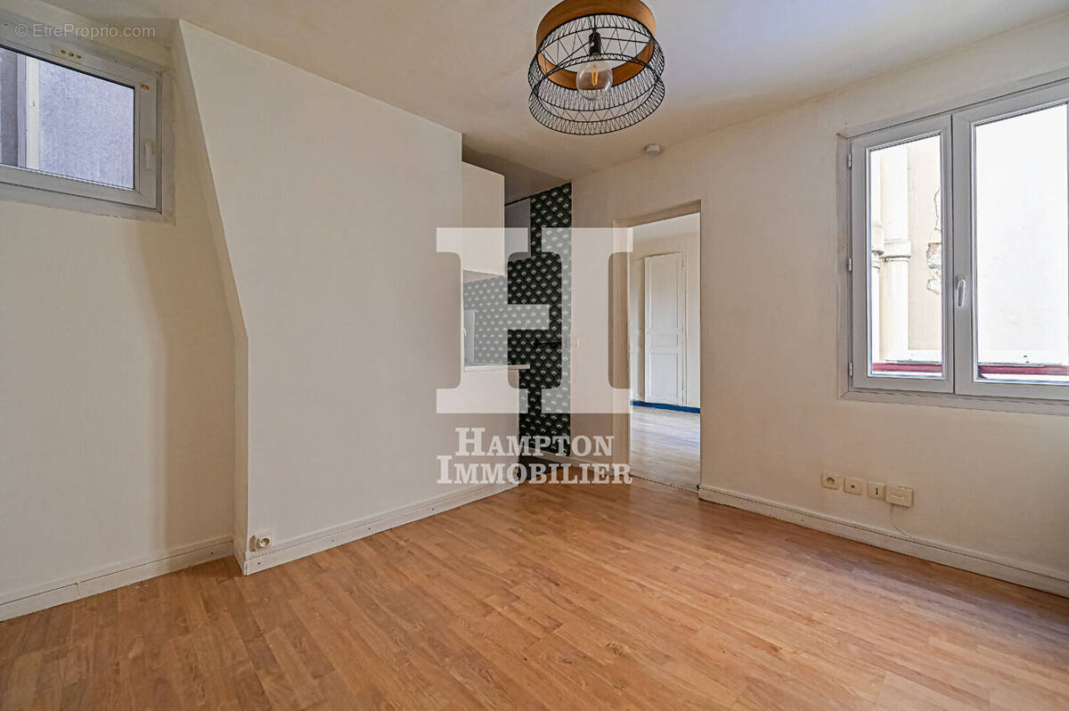 Appartement à PARIS-19E