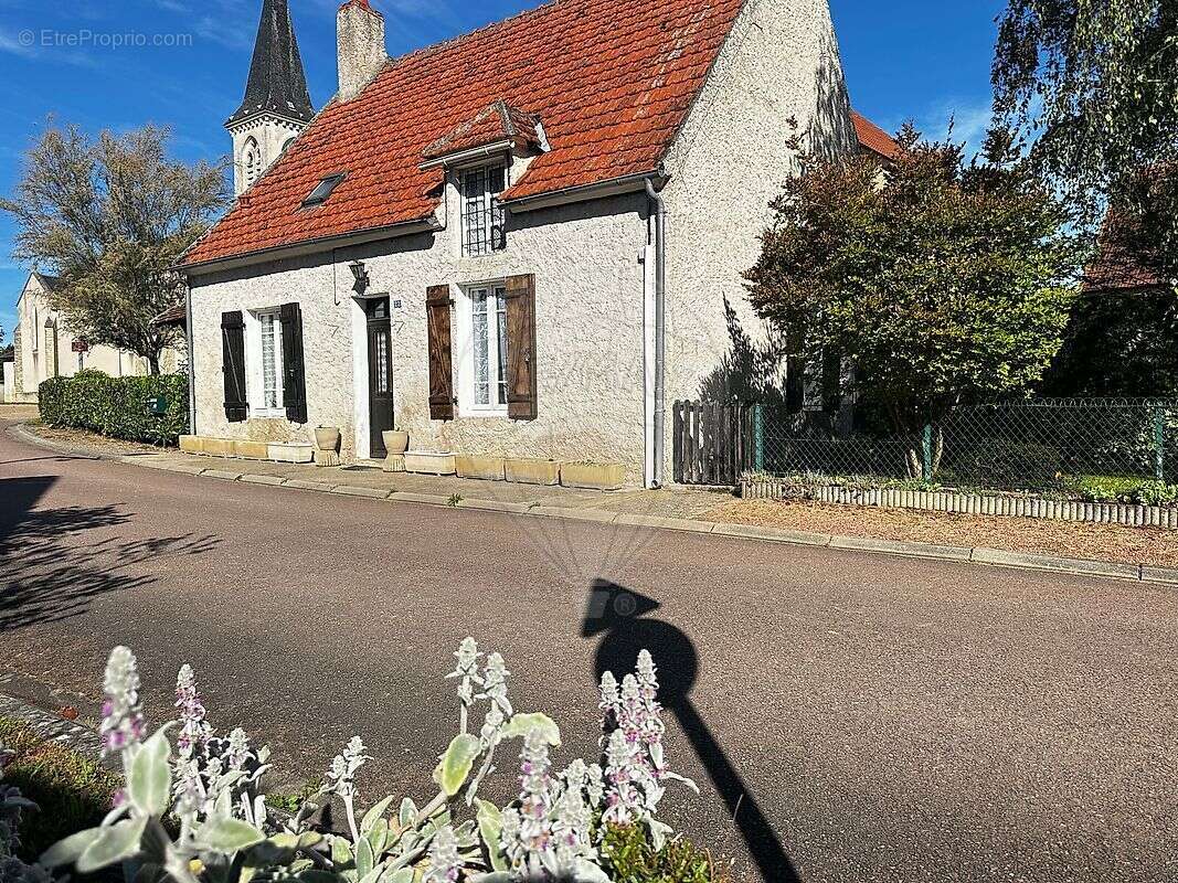 Maison à SAINT-OUEN-SUR-LOIRE