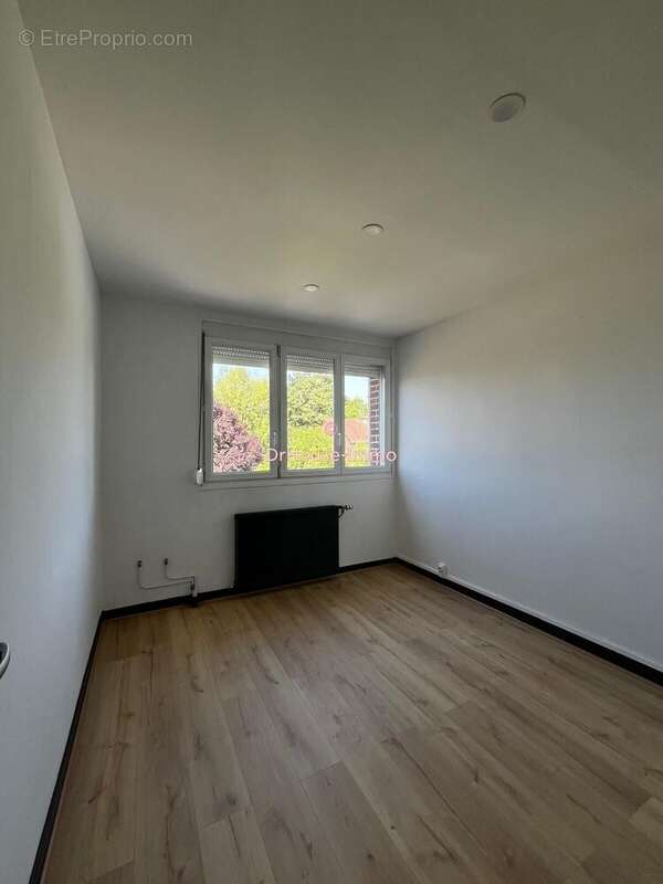Maison 85 m² à Lambres-Lez-Douai  - photo 7
