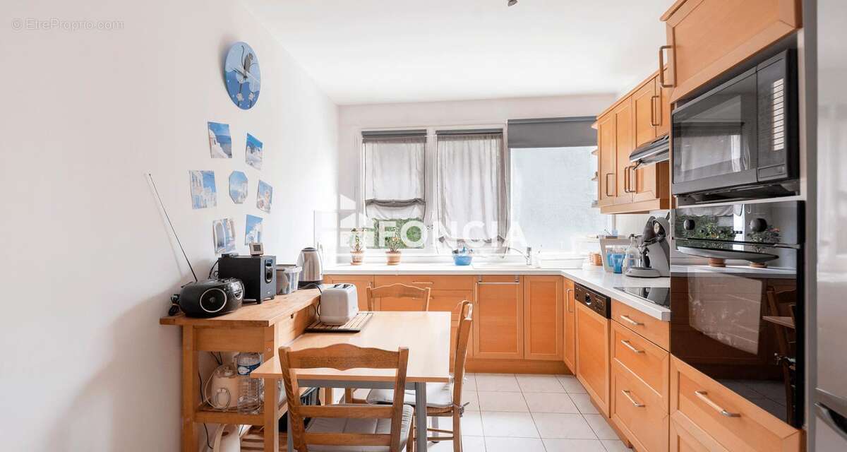Appartement à SAINT-MICHEL-SUR-ORGE