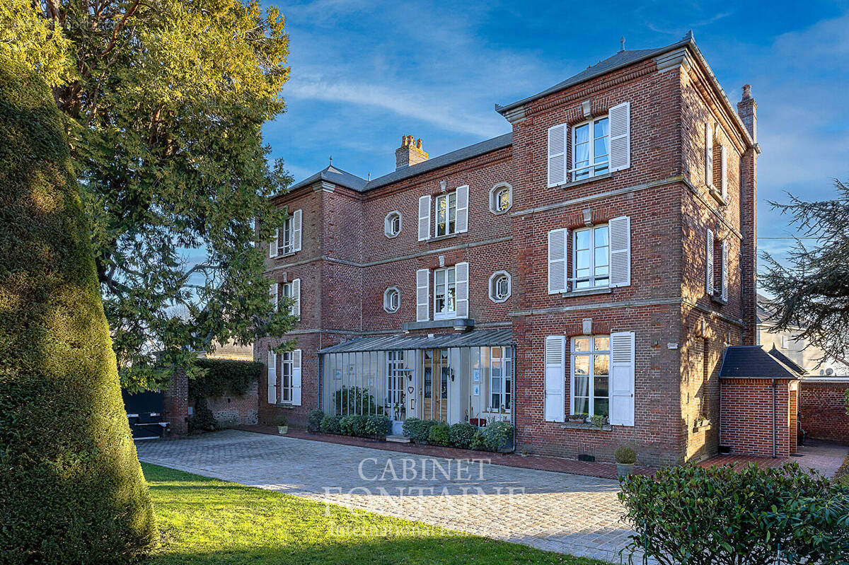 Maison à CREVECOEUR-LE-GRAND