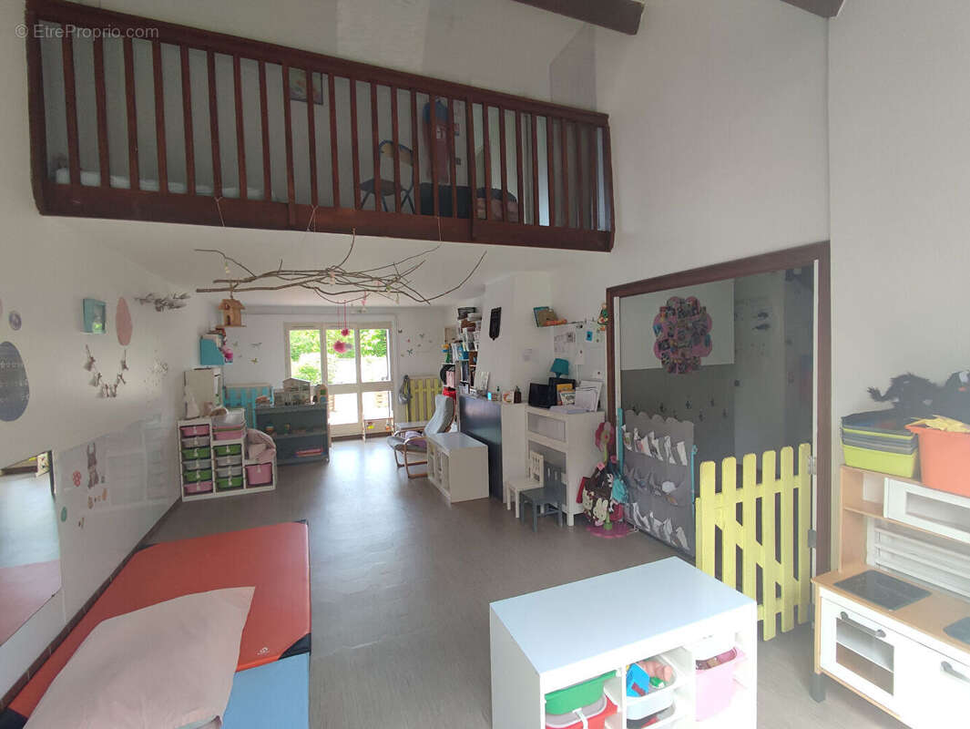 Maison à SAINT-JEAN-DE-BRAYE