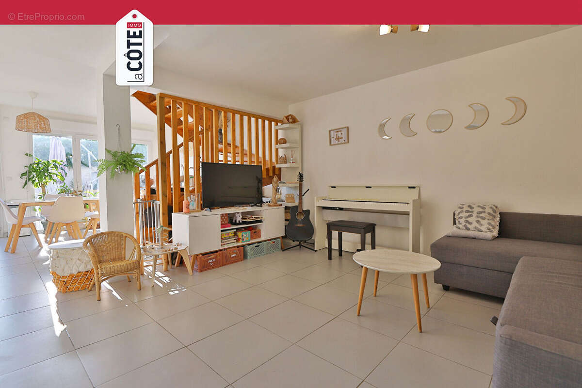 Maison à CHATEAUNEUF-LES-MARTIGUES