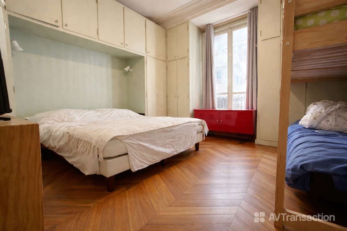 Appartement à PARIS-18E