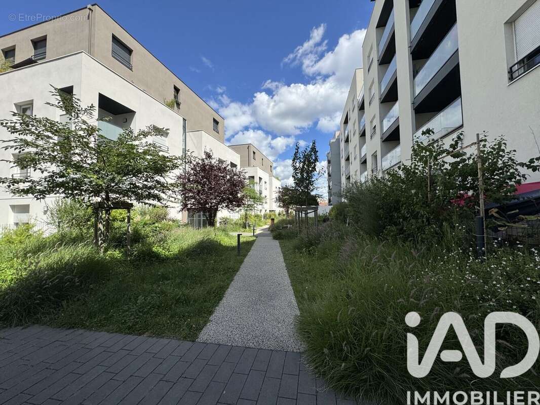 Photo 9 - Appartement à VILLEURBANNE