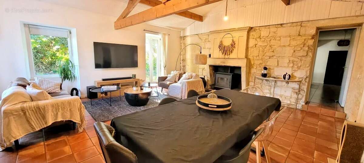 Maison à BAYON-SUR-GIRONDE