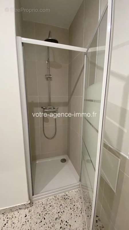 Appartement à CONTES