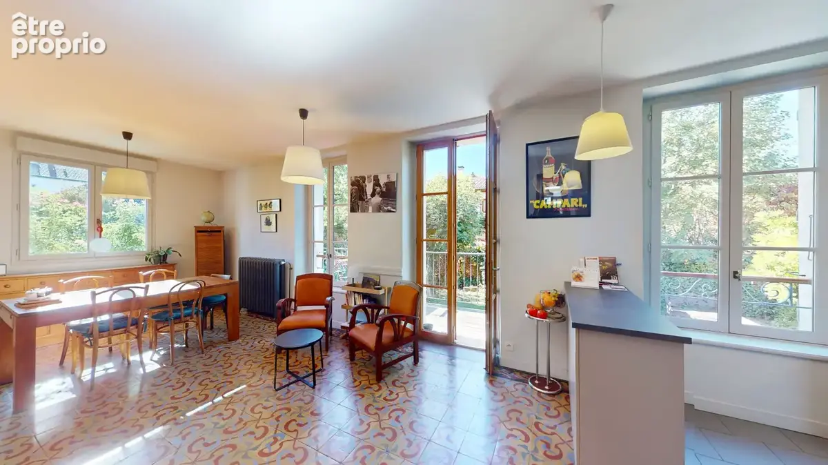 Maison individuelle avec jardin, garage et appartement 3 pièces indépendant - GRENOBLE - photo 2