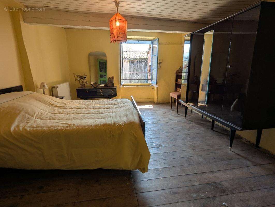 Maison à LE MAS-D'AZIL