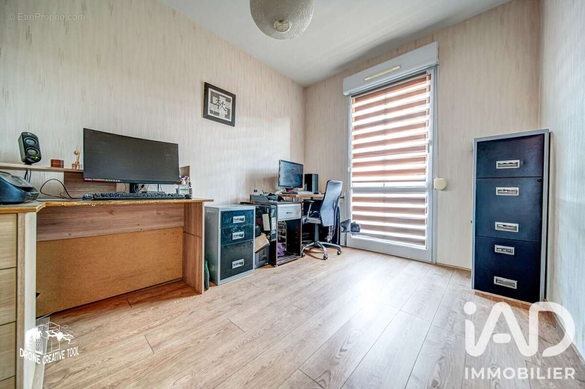Maison 87 m² à Charly-Oradour  - photo 9