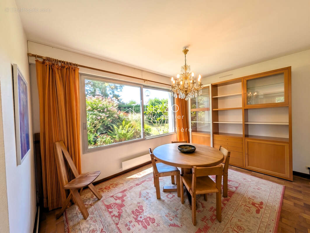 Maison à PREVESSIN-MOENS