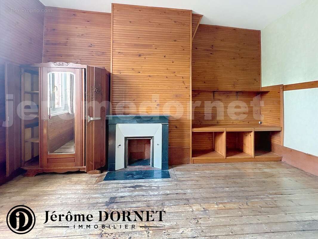 post_0012 - Maison à POIX-DE-PICARDIE