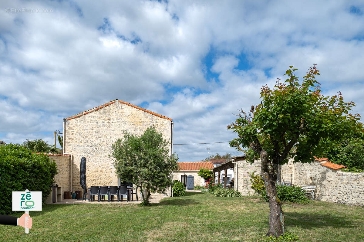 Maison à TRIAIZE