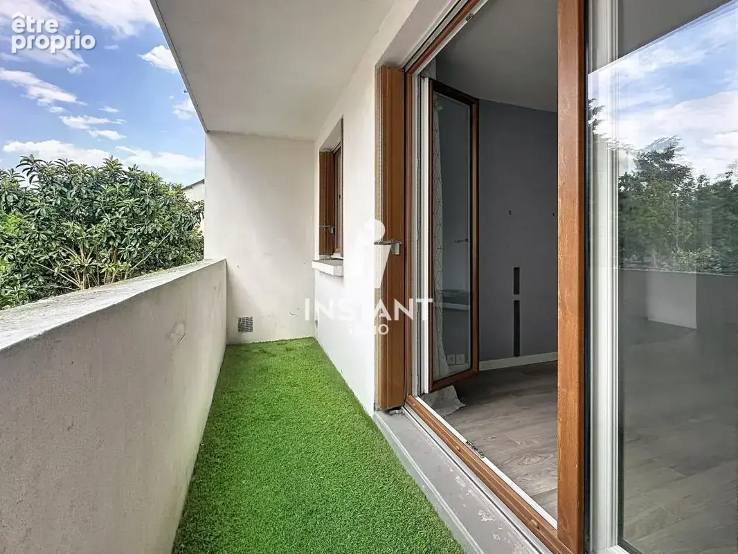 Charmant 2 pièces avec deux balcons et dressing - photo 2