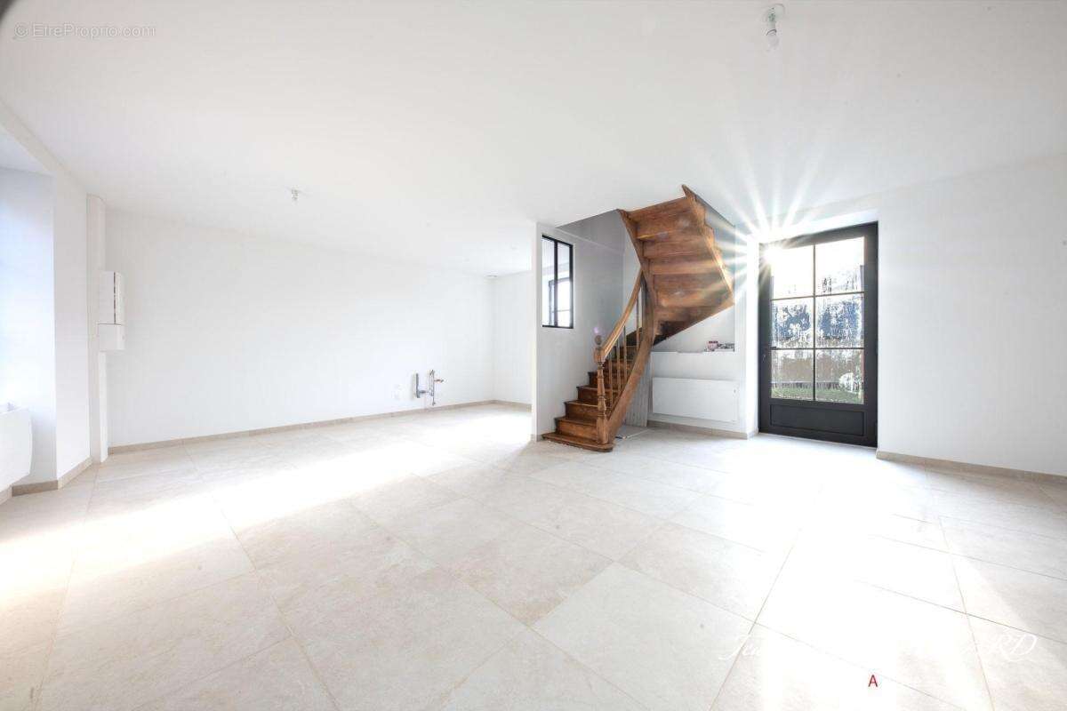 Maison à PLOUER-SUR-RANCE