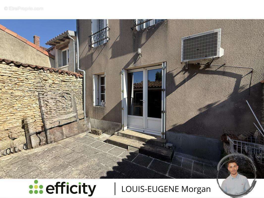 Maison à USSON-DU-POITOU