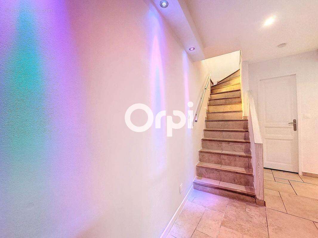 Appartement à VILLENEUVE-LOUBET