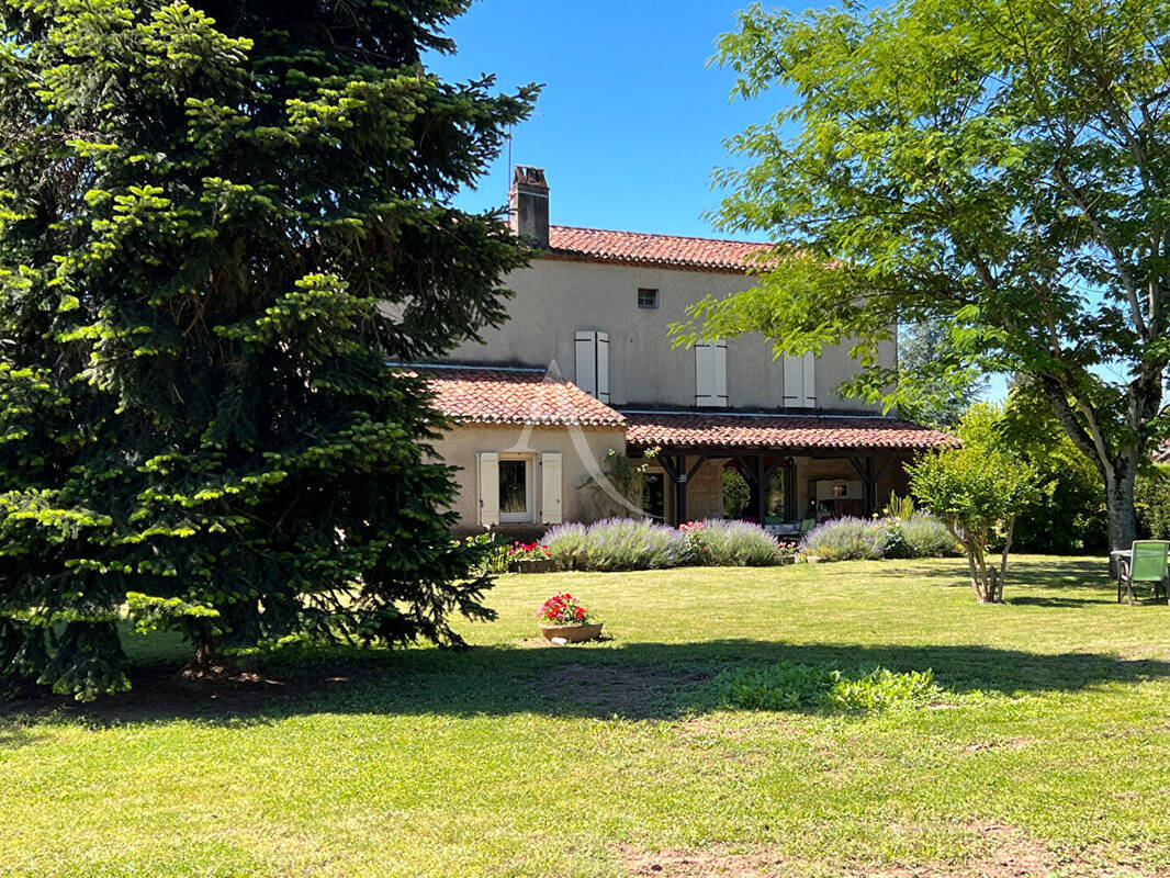 Maison à ANGLARS-JUILLAC