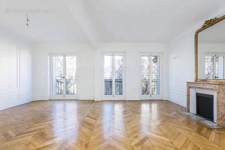 Appartement à PARIS-6E