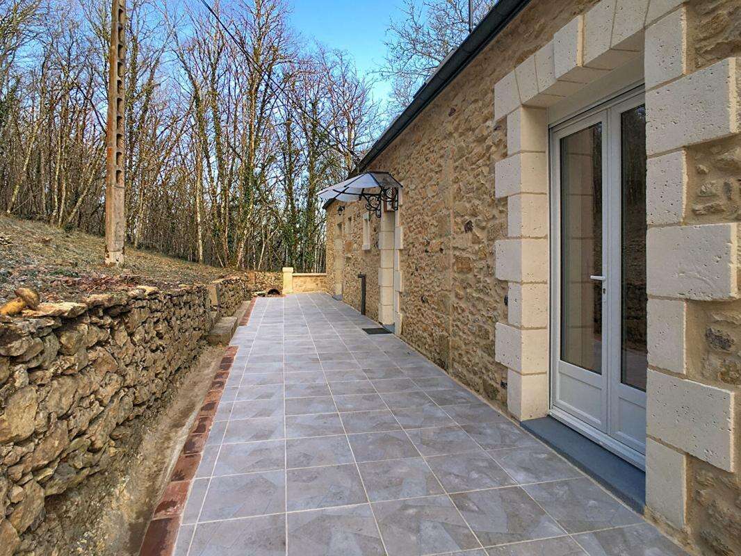 Maison à LE BUISSON-DE-CADOUIN