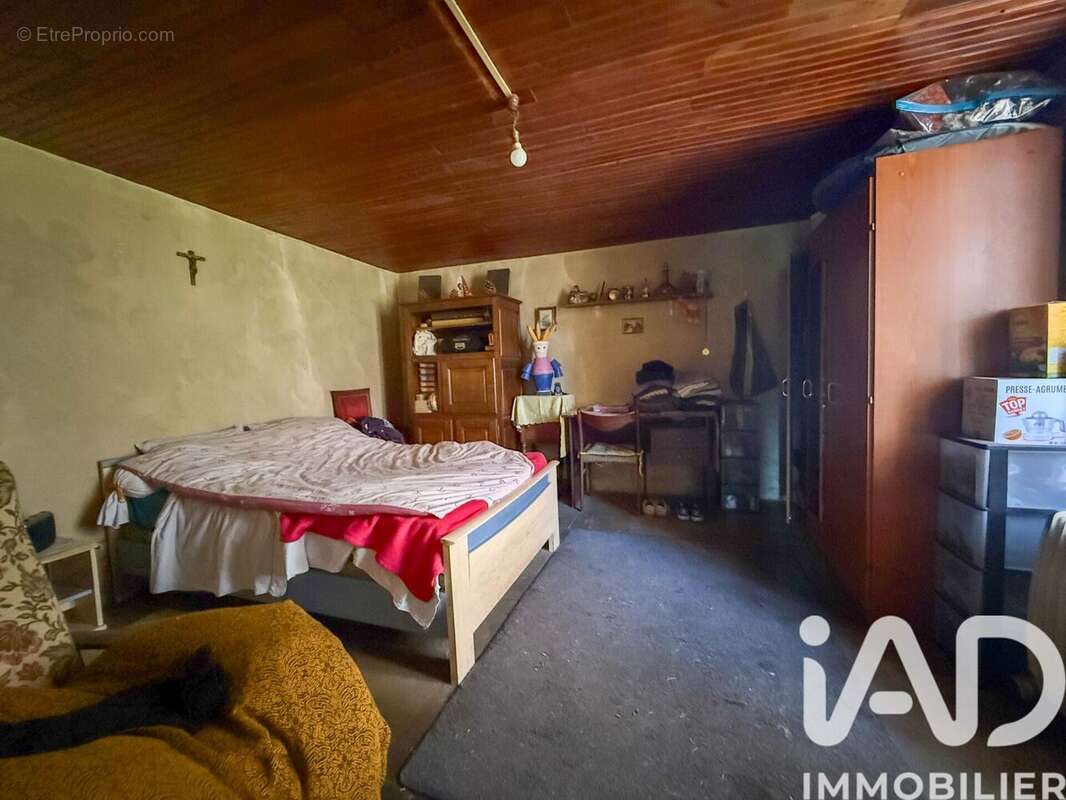 Maison 60 m² à Oradour-Saint-Genest  - photo 8