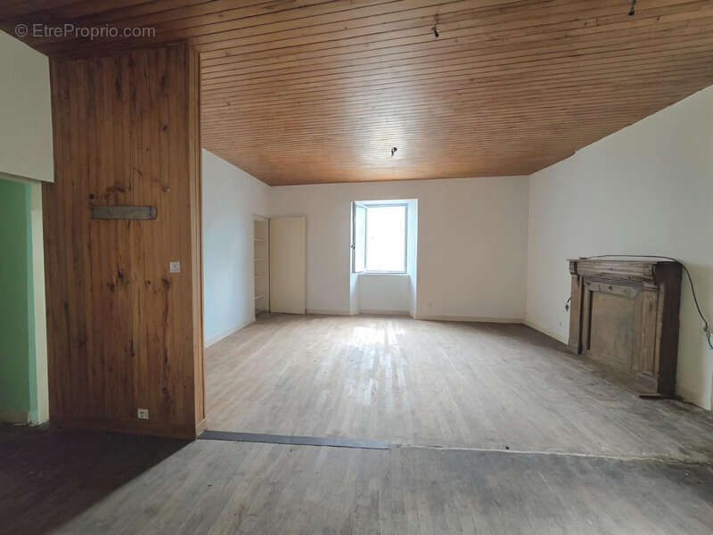 Appartement à MONTAUBAN-DE-BRETAGNE