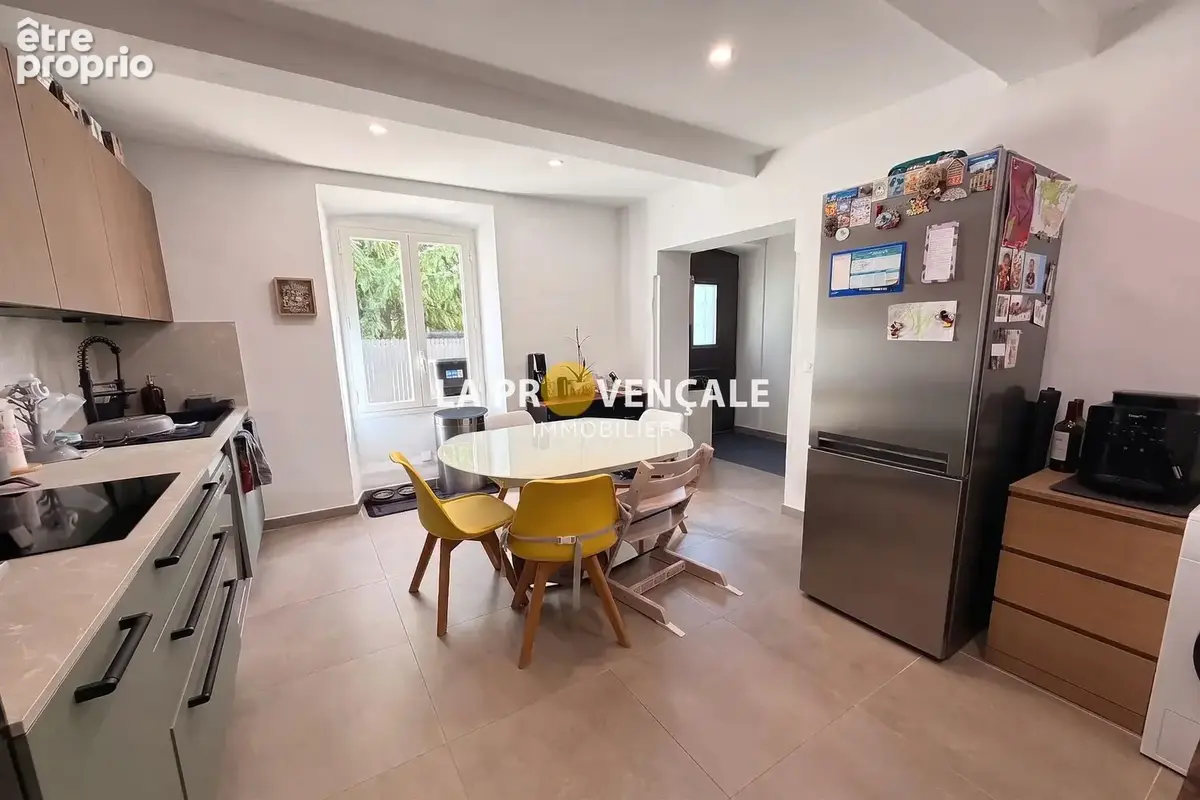 Appartement 4 pièces 98 m² à vendre à La Destrousse (13112) - photo 6