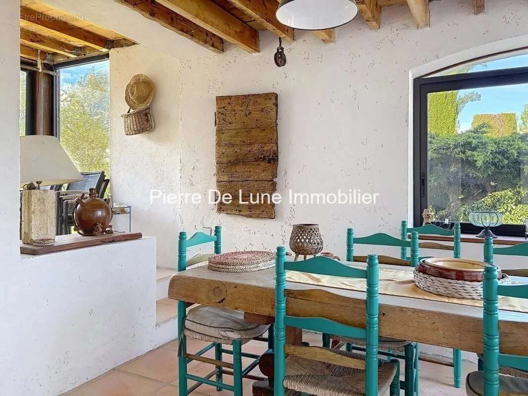 Maison à SAINT-MAURICE-DE-GOURDANS