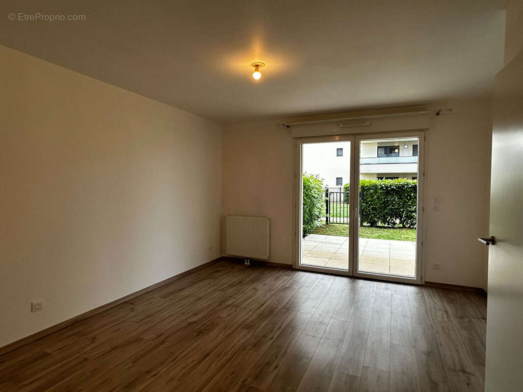 Appartement à MONDEVILLE