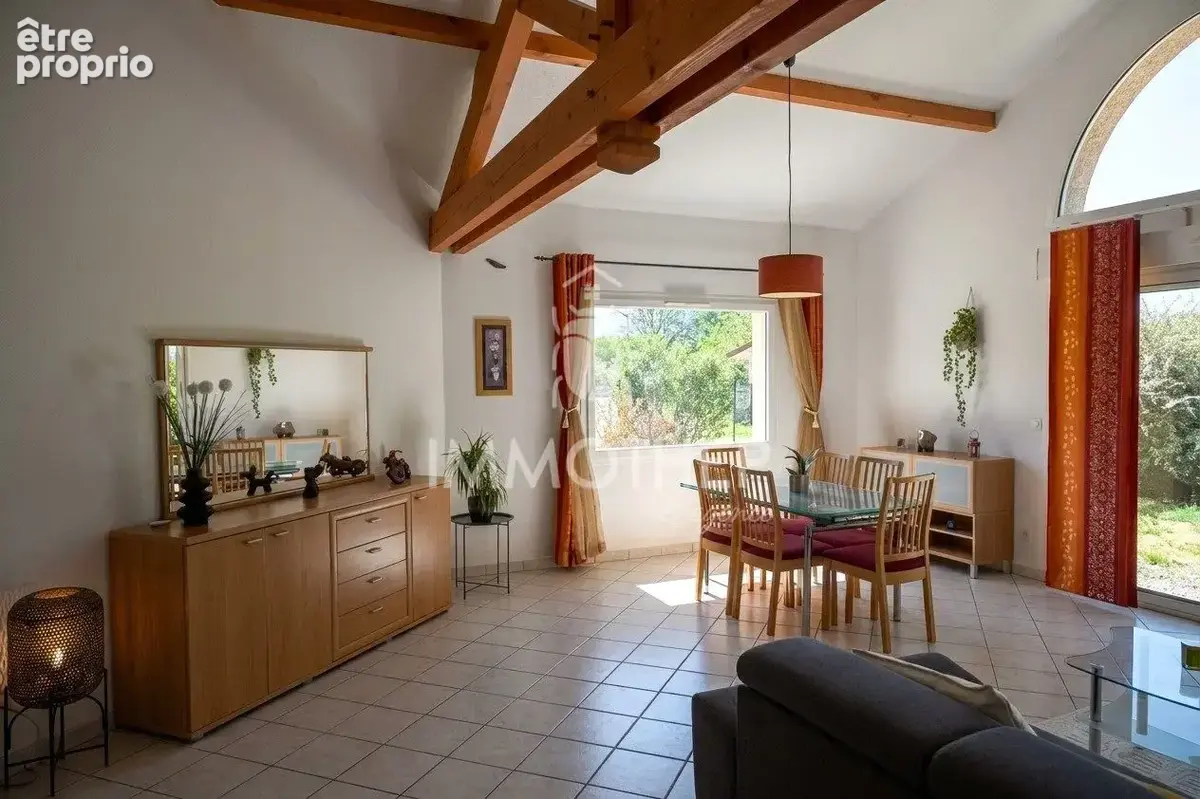 Maison 5 pièces 115 m² à vendre à La Buisse (38500) - photo 2