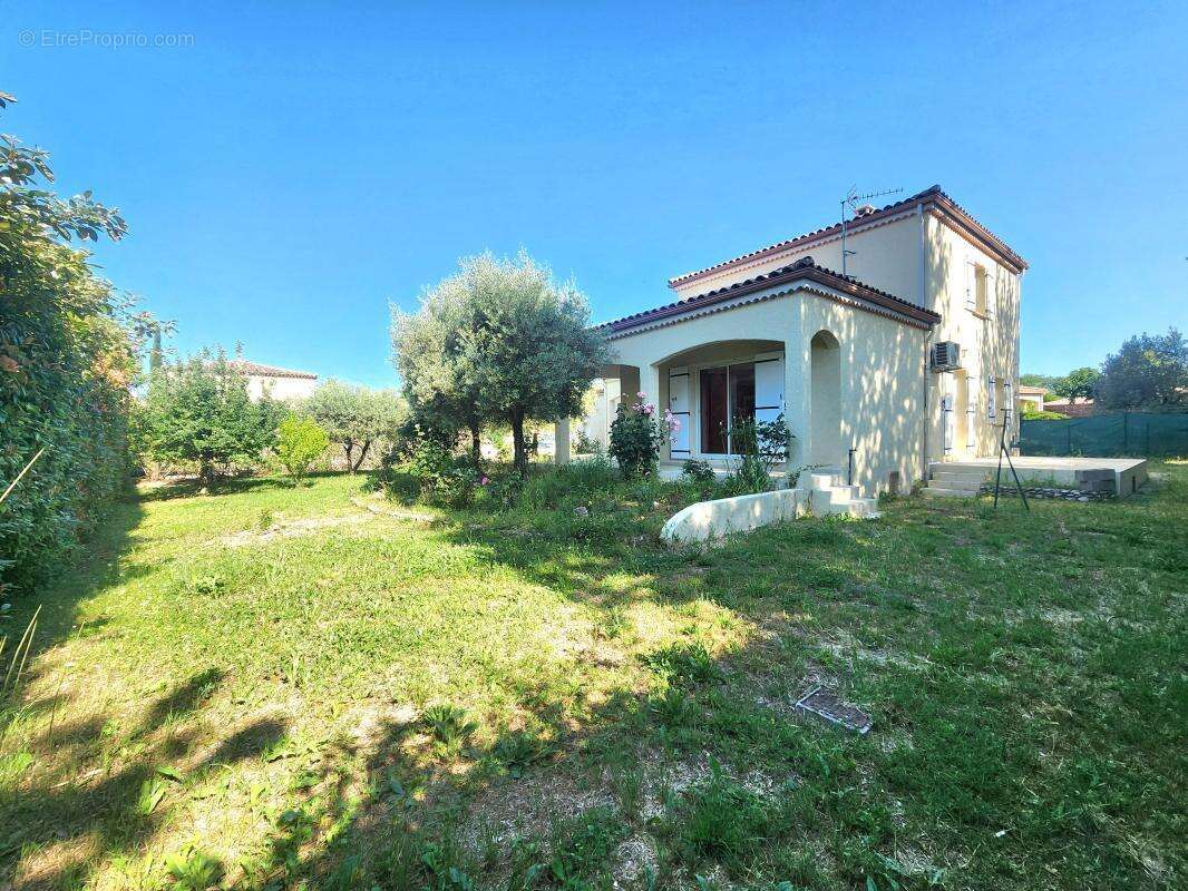 Maison traditionnelle 134 m² sur terrain de 877 m², sans vis-à-vis - photo 2