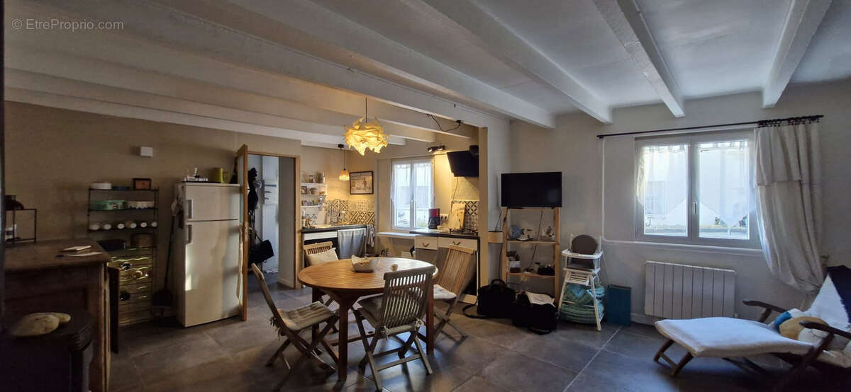 Maison à MORTAGNE-SUR-GIRONDE