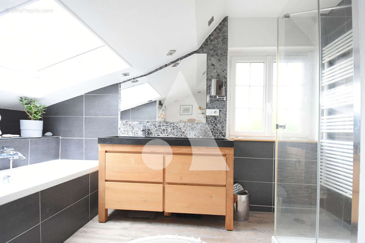 Maison à COYE-LA-FORET