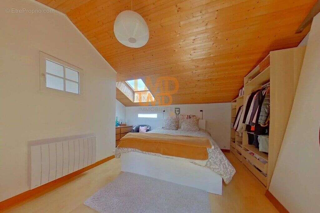 Maison à FROSSAY