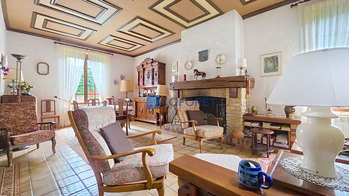 Maison de caractère 5 pièces 131,6 m² QUIERZY (02300) - photo 17