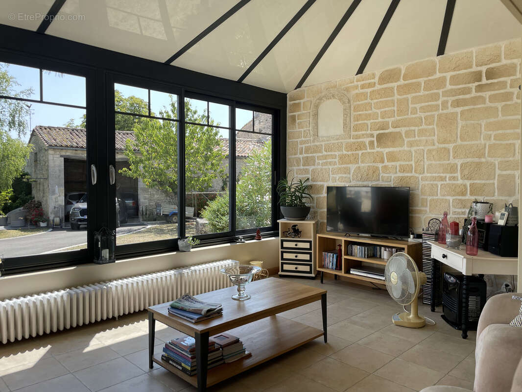 Maison à HIERSAC
