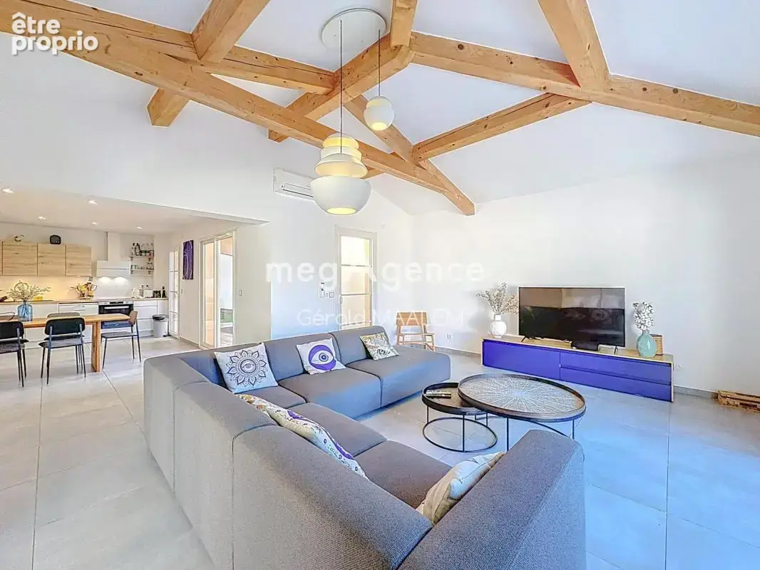Maison de 167m² avec garage proche plage à Grimaud - photo 2