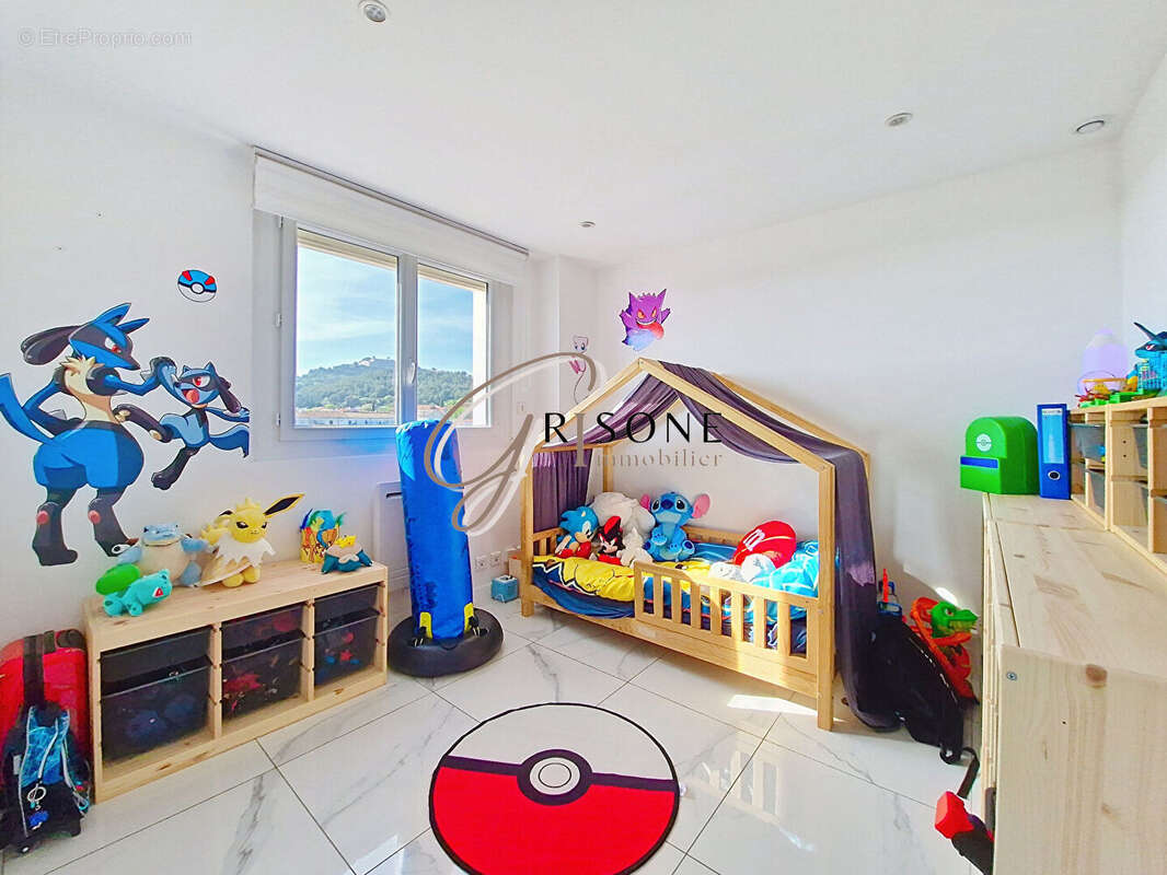 Appartement à SIX-FOURS-LES-PLAGES