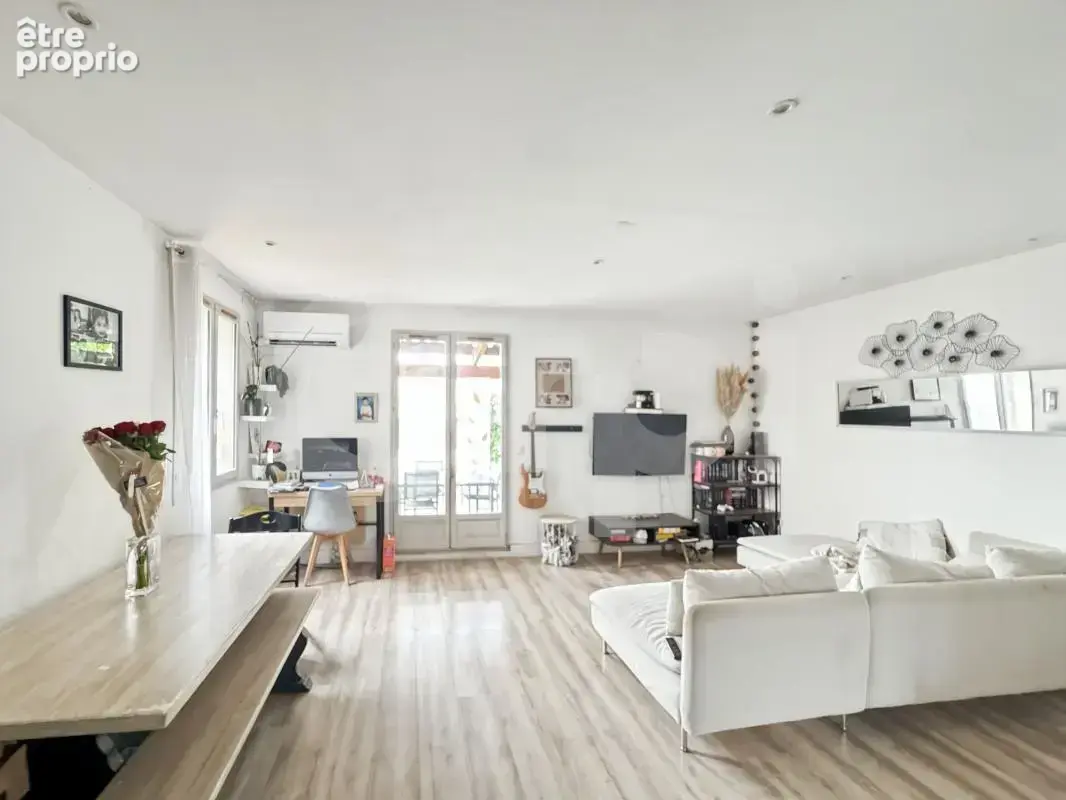 EXCLUSIVITÉ ORPI – Maison familiale avec piscine au cœur de La Crau - photo 3