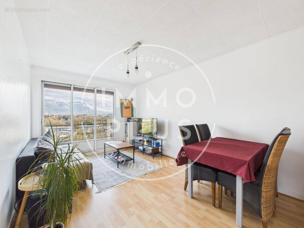 Appartement à MEYTHET