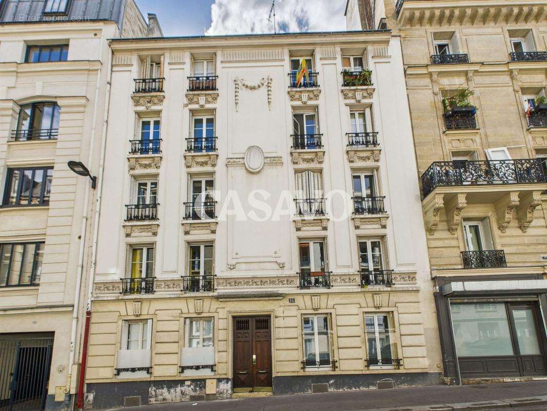 Appartement à PARIS-18E