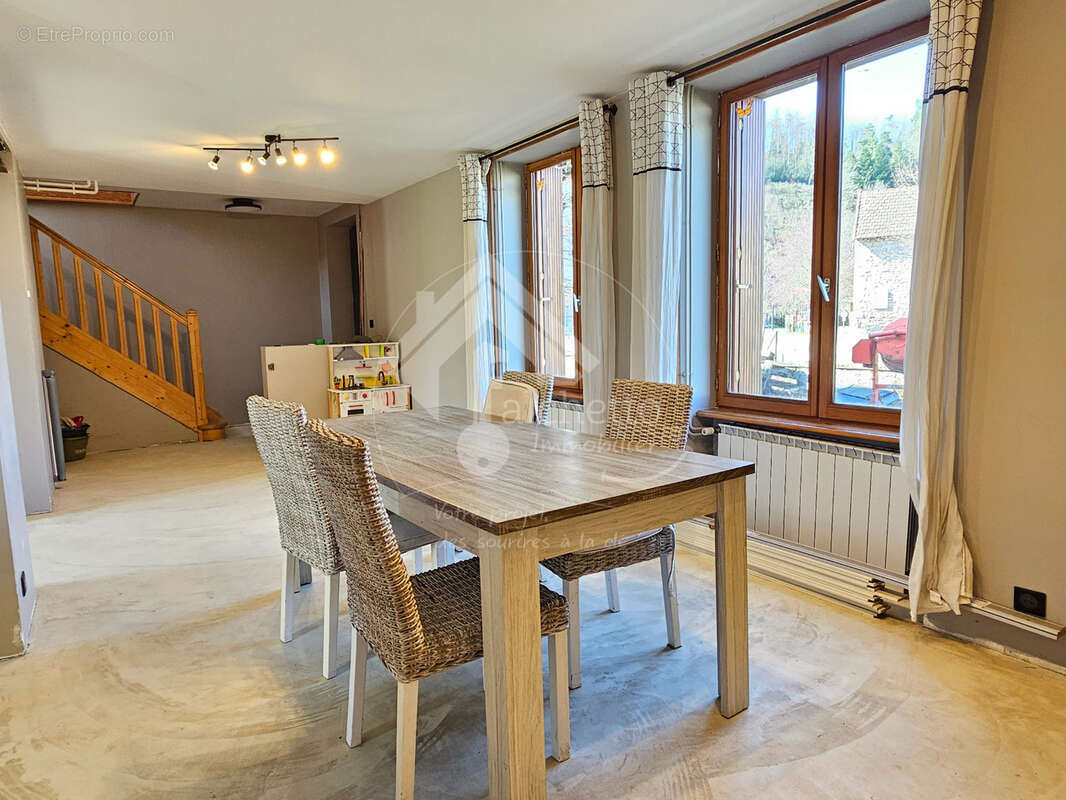 Maison à SAINT-CLEMENT