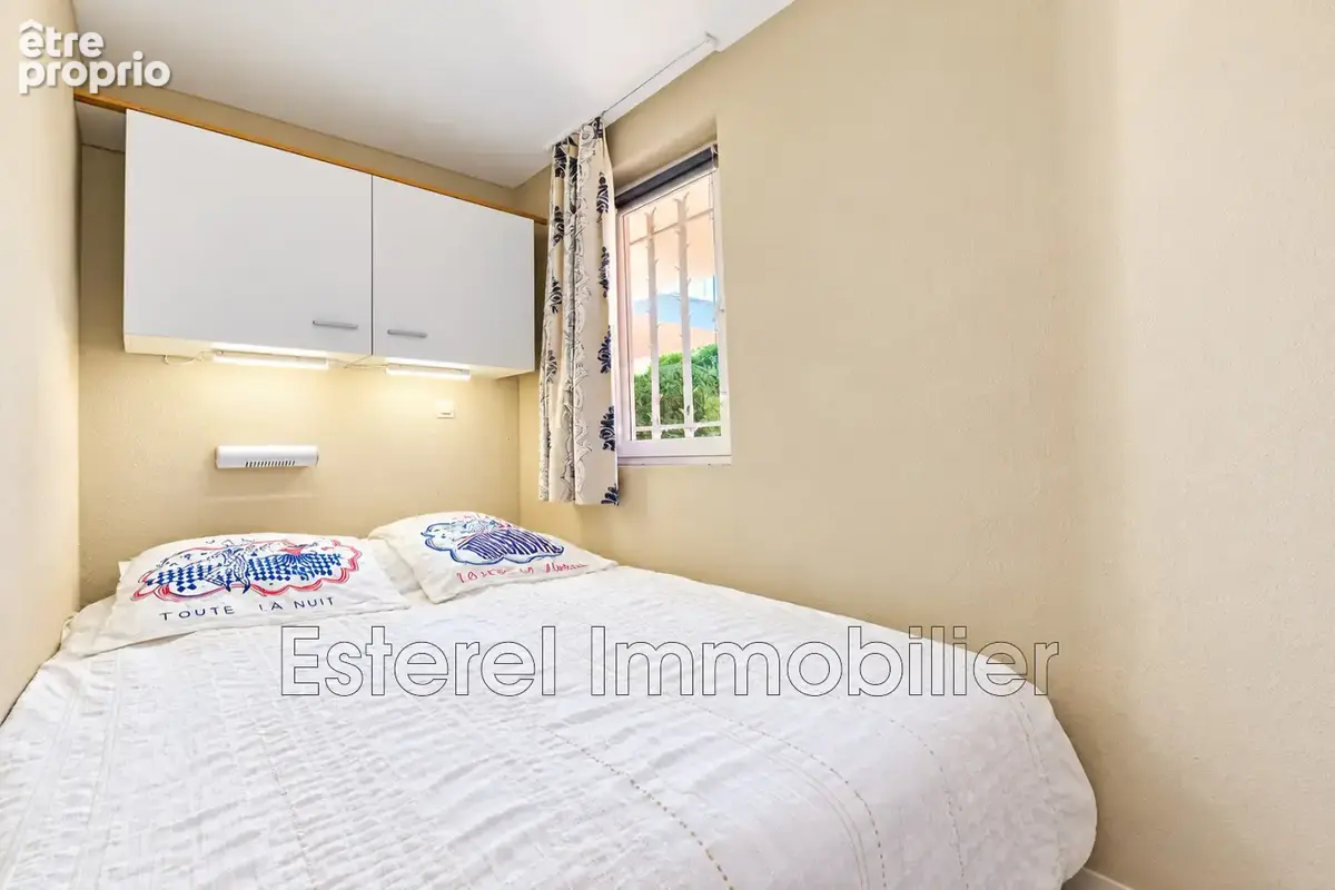Appartement 1 pièce 23 m² à vendre à Saint-Raphael (83700) - photo 5