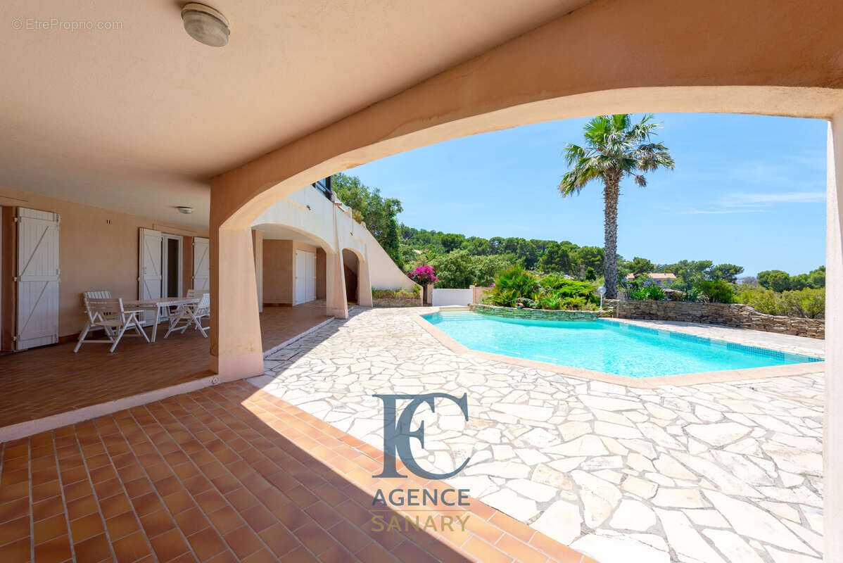 Maison à SIX-FOURS-LES-PLAGES