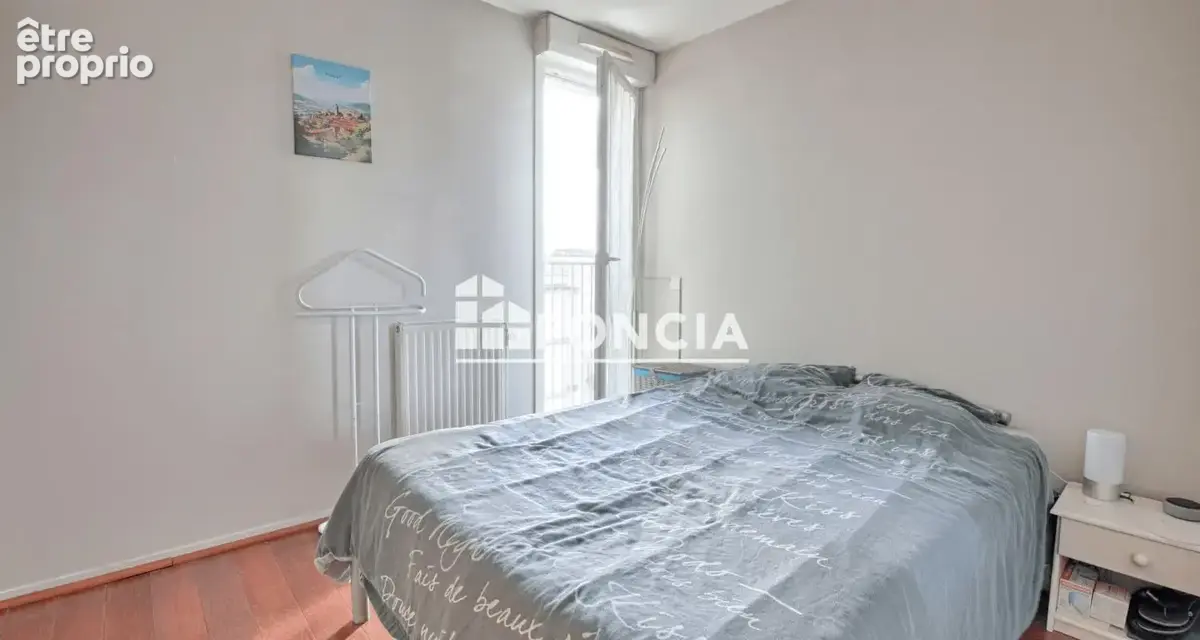 Appartement T2 - RER C et futur TZEN 5 - Vitry-sur-Seine - photo 9