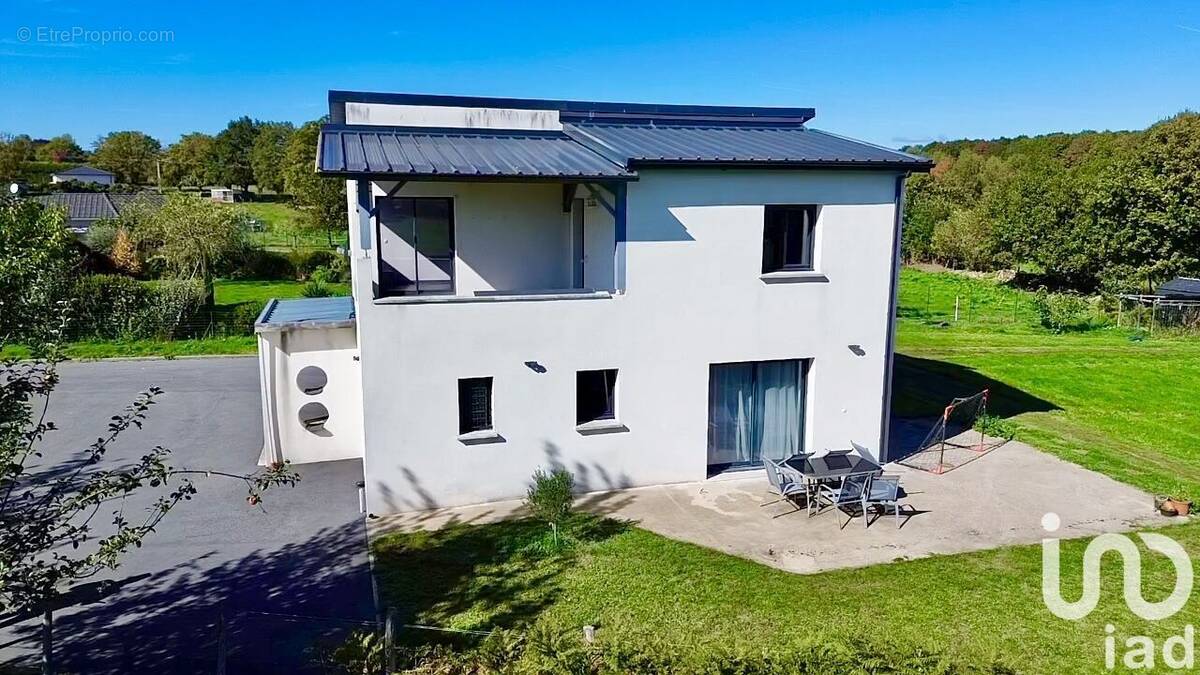 Photo 1 - Maison à COUZEIX