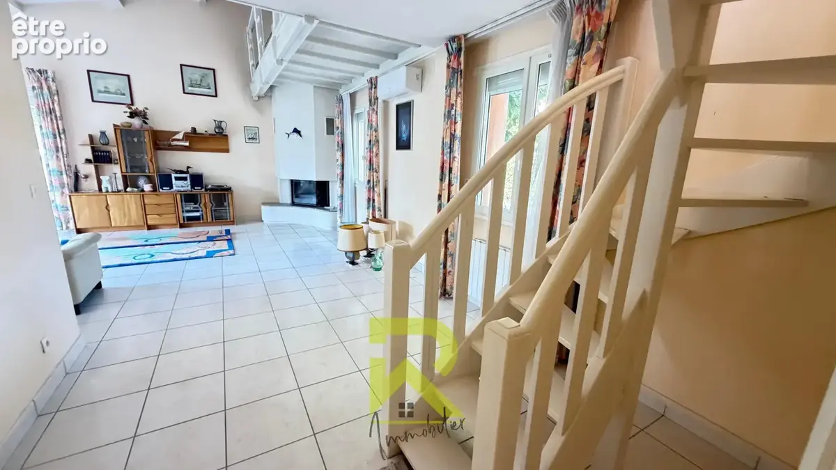 Grau d’Agde   Authentique propriété languedocienne avec piscine sur 1 561 m2 de terrain - photo 4