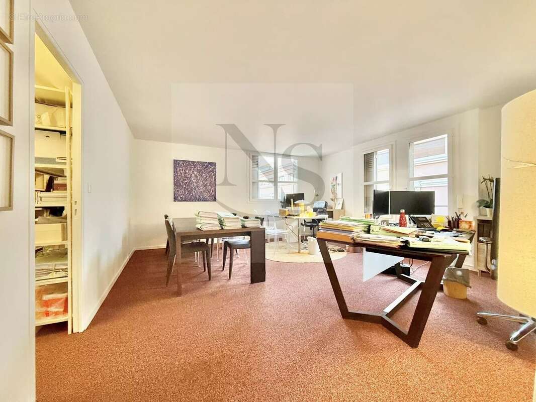 Commerce à AIX-EN-PROVENCE