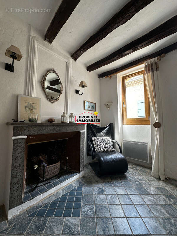 Maison 156 m² à Salles-Sous-Bois  - photo 4