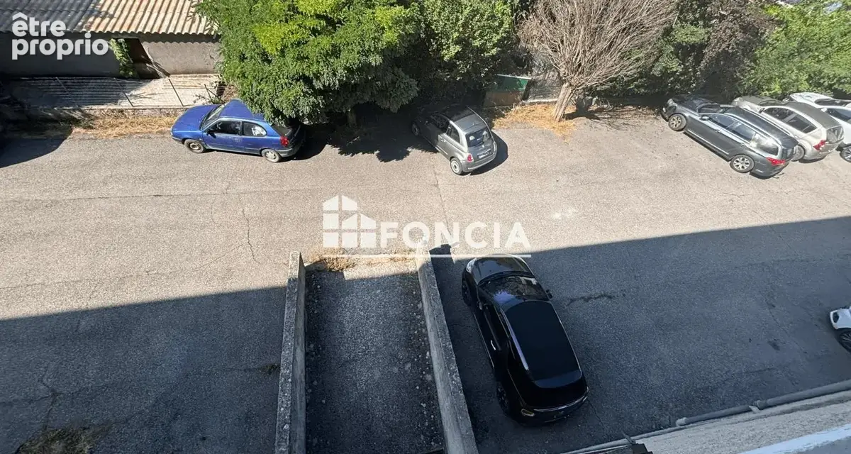 Digne , studio loue avec place de parking et cave - photo 8